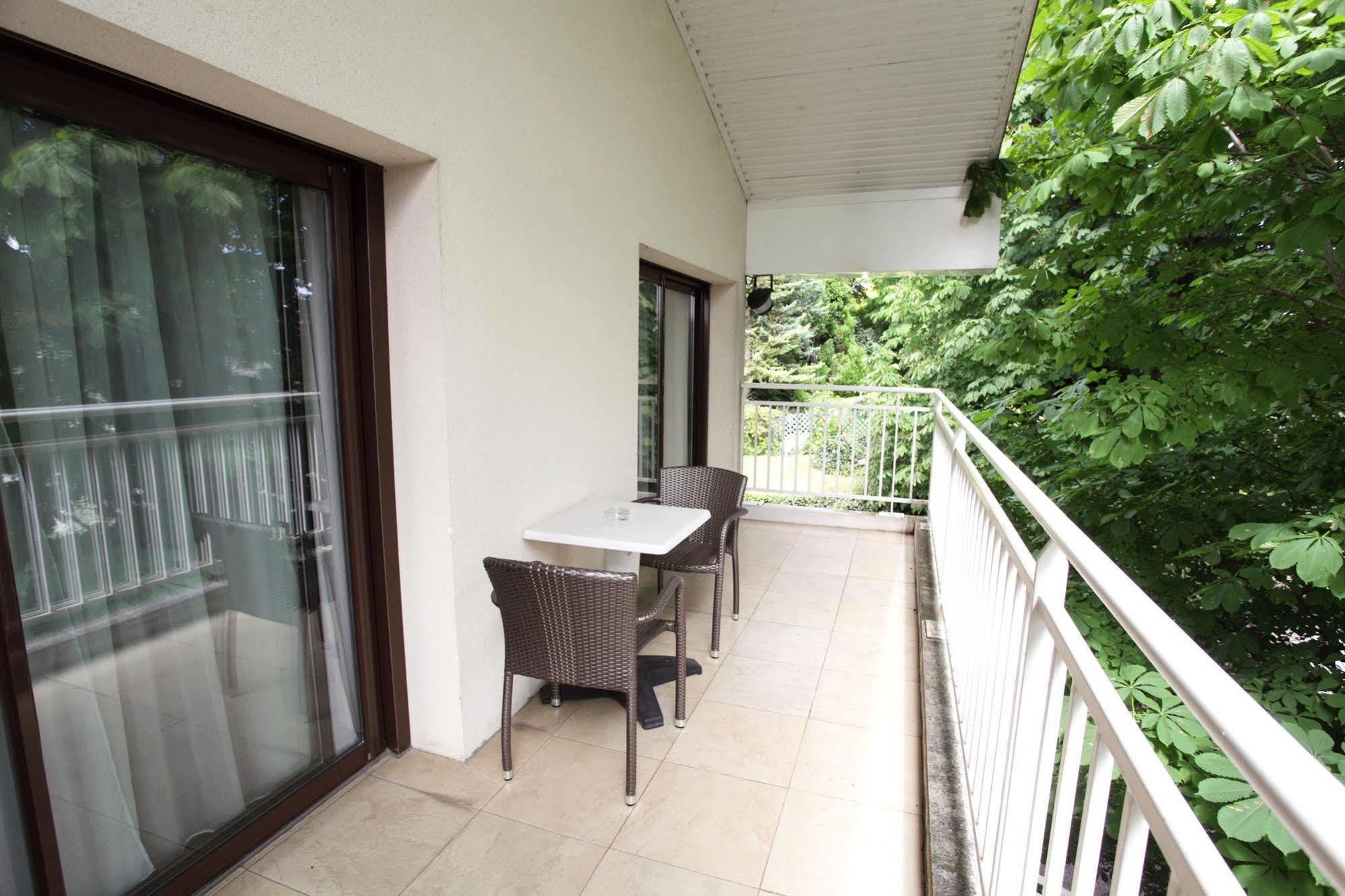 Hotel La Scala Pithiviers Exterior foto